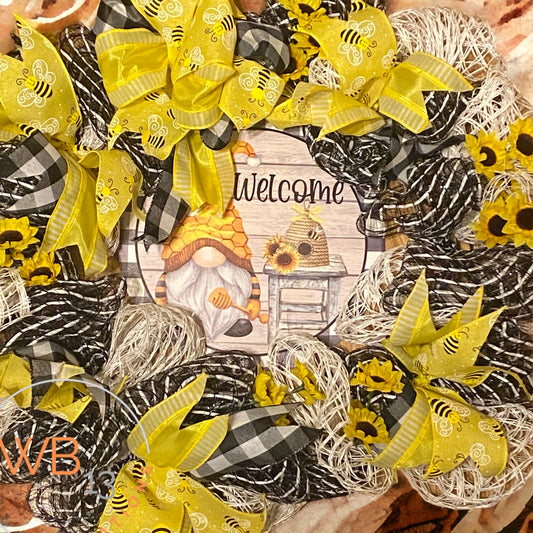 Welcome Gnome Bee Wreath